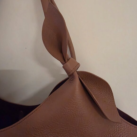 Handbag - Picture 3 of 6